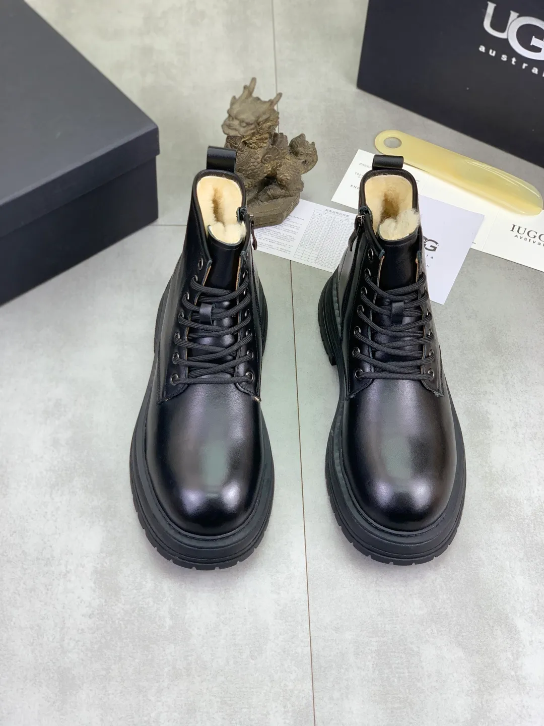 Men's men's shoes 💰P660 New arrival 🆕🆕🆕 IUGGI Men's British retro Martin boots Winter new men's outdoor hiking boots First layer of cowhide on the outside and wool on the inside Comfortable and warm Rubber sole sole Non-slip and firm Trendy and fashionable Casual and versatile Size: 38-44 (45 customized) Color: three colors
